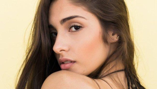 i’m-a-cosmetic-chemist:-this-ingredient-can-ease-retinol-induced-dryness