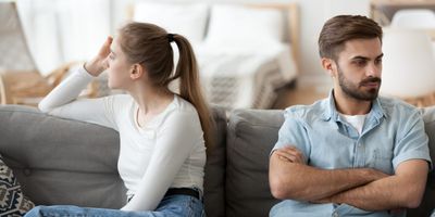 what-is-the-difference-between-stonewalling-and-gaslighting?