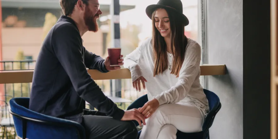 21-signs-a-woman-is-sexually-attracted-to-you