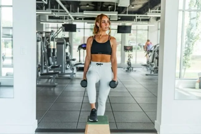 how-to-get-a-six-pack:-diet-&-workout-tips-from-a-fitness-coach