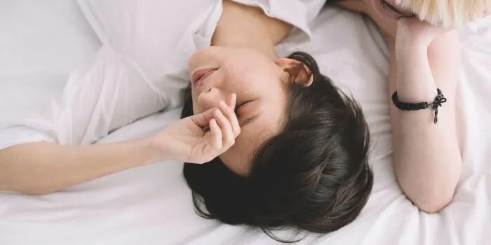 can’t-turn-your-brain-off-at-night?-this-underrated-ingredient-ushers-in-calm