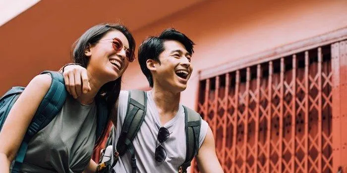 do-this-to-live-8-years-longer-—-and-feel-happier-in-the-process