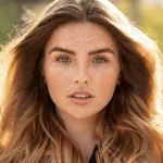 are-you-a-head-turner?-13-indicators-of-conventional-attractiveness-you-may-overlook