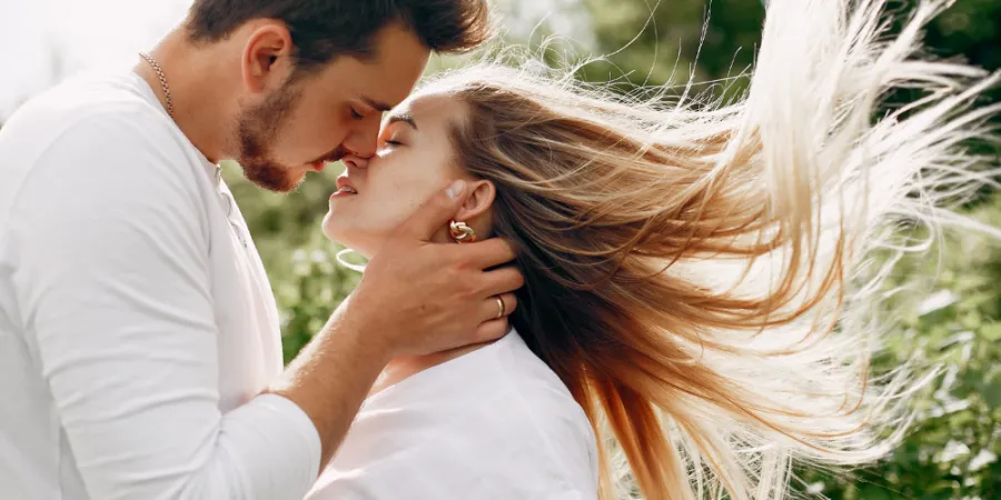 scoring-with-your-partner:-understanding-the-4-physical-intimacy-bases-in-dating