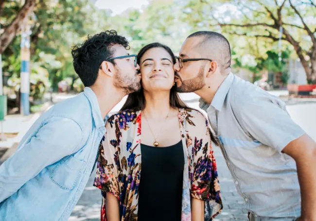 throuple-101:-essential-tips-for-successfully-dating-as-a-threesome