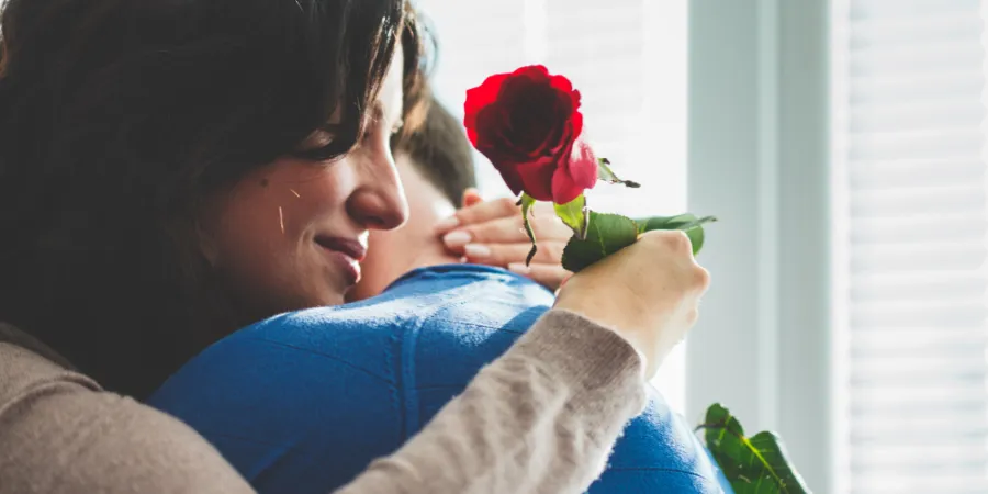 emblems-of-the-heart:-23-timeless-symbols-of-unconditional-love emblems-of-the-heart:-23-timeless-symbols-of-unconditional-love