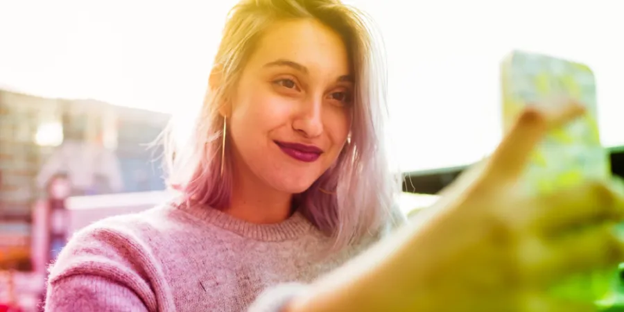 busted!-13-habits-of-a-guilty-snapchat-cheater