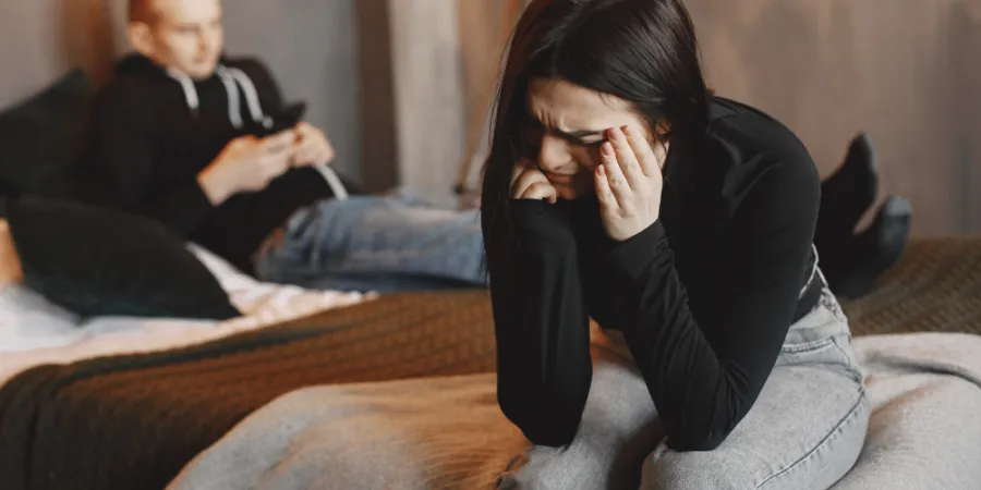 where-did-the-love-go?-15-reasons-your-boyfriend-acts-like-he-hates-you