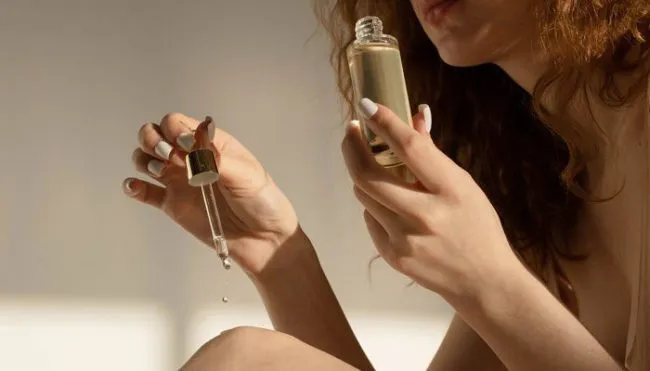 an-ayurvedic-expert’s-5-favorite-oils-for-soft,-firm-skin