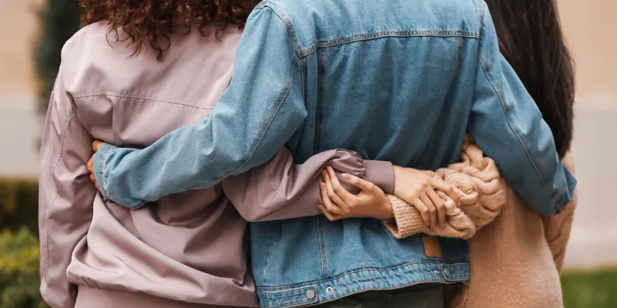 understanding-feminine-fluidity-with-these-19-signs-you-may-be-bisexual