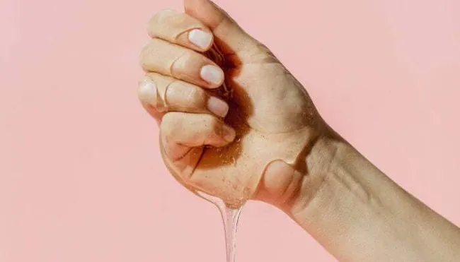 3-things-getting-in-the-way-of-having-softer,-hydrating-hands