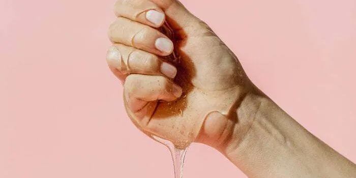 3-things-getting-in-the-way-of-having-softer,-hydrating-hands