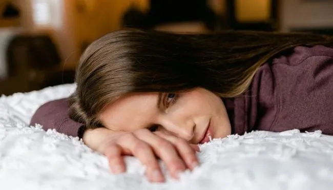 how-to-stop-your-emotions-from-driving-your-life,-from-an-existential-therapist