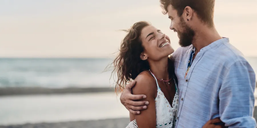 19-surprising-things-men-are-attracted-to-in-women-(but-won’t-admit)