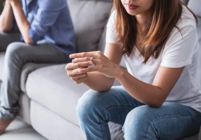 17-ways-to-know-when-enough-is-enough-in-a-troubled-relationship