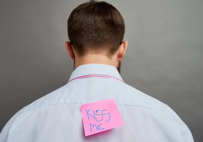 get-him-good!-the-top-25-hilarious-pranks-your-boyfriend-will-never-see-coming