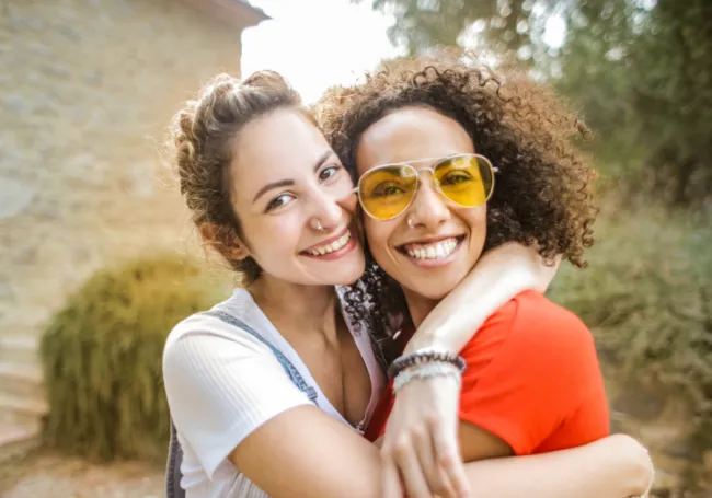 107-of-the-nicest-things-to-say-to-your-best-friend-that’ll-make-them-smile-ear-to-ear