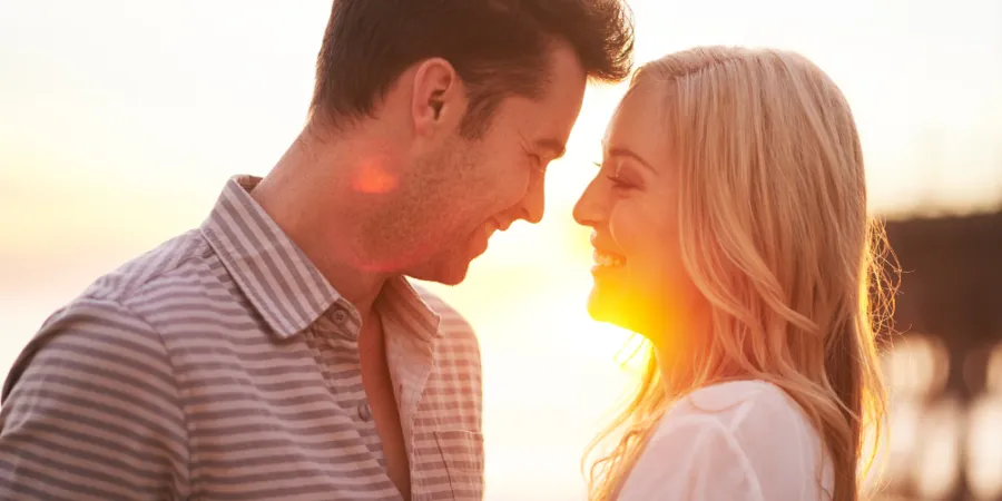 111-intriguing-questions-to-get-to-know-someone-romantically