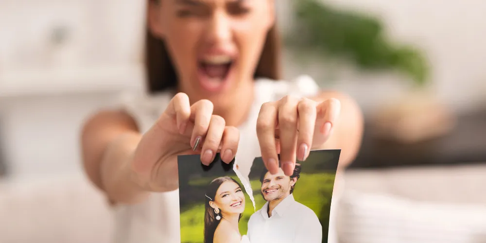 125-unforgettable-burns:-savage-ex-quotes-that-will-make-him-wish-he-never-left