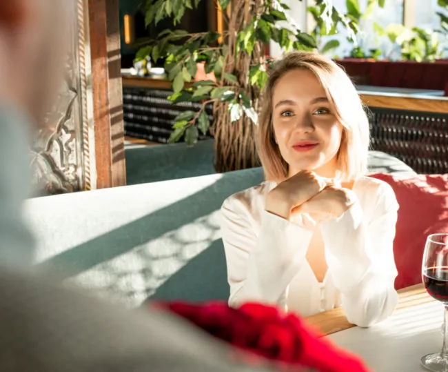 limerence-vs.-love:-13-essential-insights-to-navigate-the-tangled-web-of-romance-and-obsession