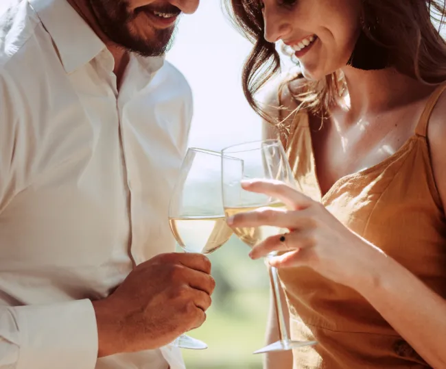 red-alert!-13-red-flags-when-dating-in-your-50s