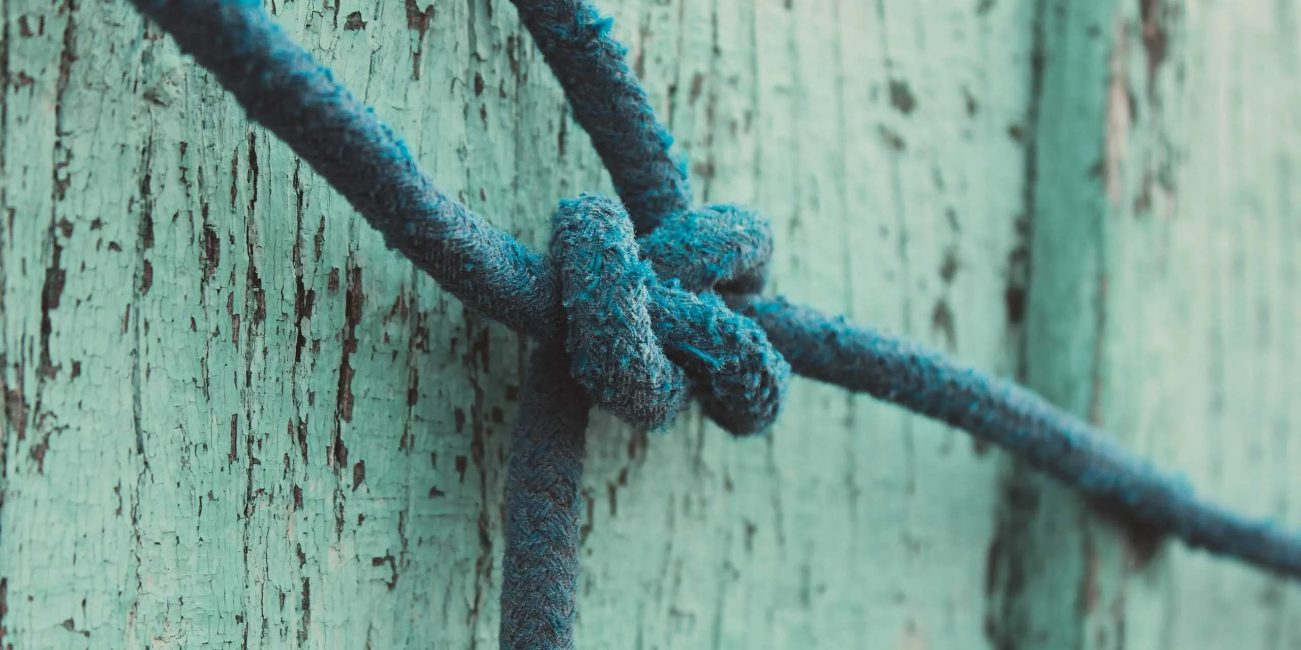 soul-ties:-what-they-are-and-how-to-let-go