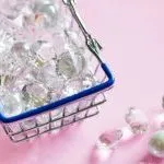 how-to-find-an-affordable-engagement-ring-—-without-sacrificing-quality