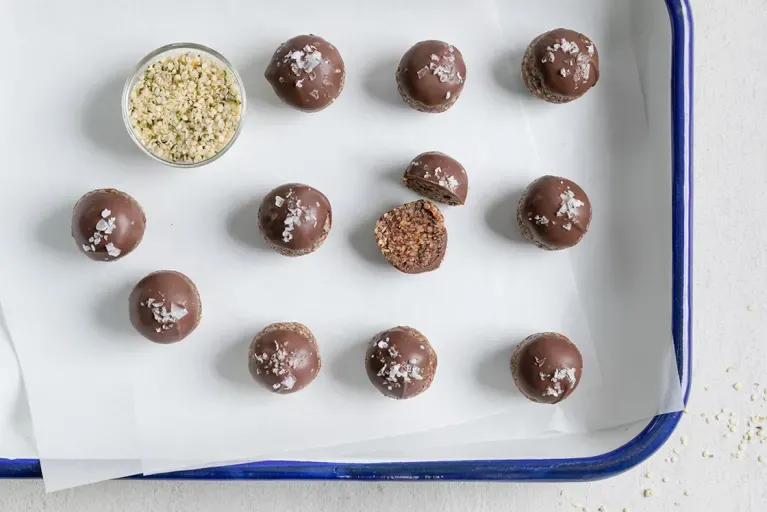 4 Reasons To Add Hemp Hearts To Your Holistic Holiday Baking (And How To Do It)