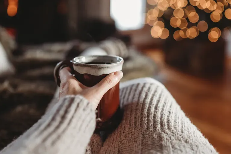 How To Craft A Winter Wind-Down Ritual For Better Sleep & Happier Holiday Feels