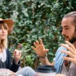 walking-into-a-party-alone?-this-trick-makes-you-instantly-feel-at-ease