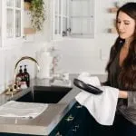 i’m-an-environmental-toxin-expert:-6-types-of-pans-i’d-never-cook-with