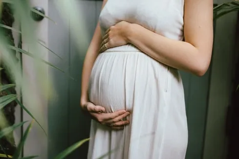 Want To Make Your Partner Feel Comfortable & Calm During Labor? Try This Want To Make Your Partner Feel Comfortable & Calm During Labor? Try This