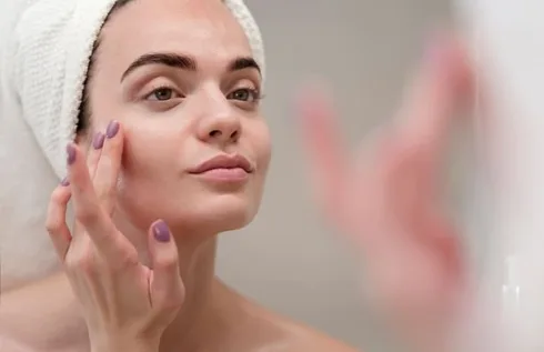 I'm A Holistic Esthetician & Lymph Specialist: These Are 3 Things I Do Every Day I'm A Holistic Esthetician & Lymph Specialist: These Are 3 Things I Do Every Day