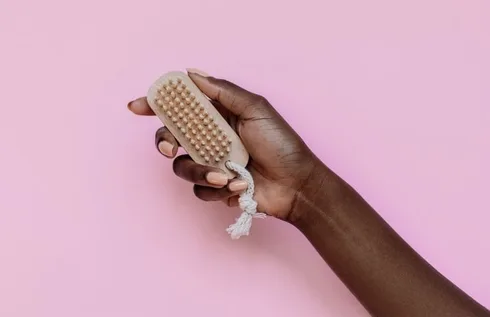 This Derm Swears By Dry Brushing — But Says To Avoid One Common Mistake This Derm Swears By Dry Brushing — But Says To Avoid One Common Mistake