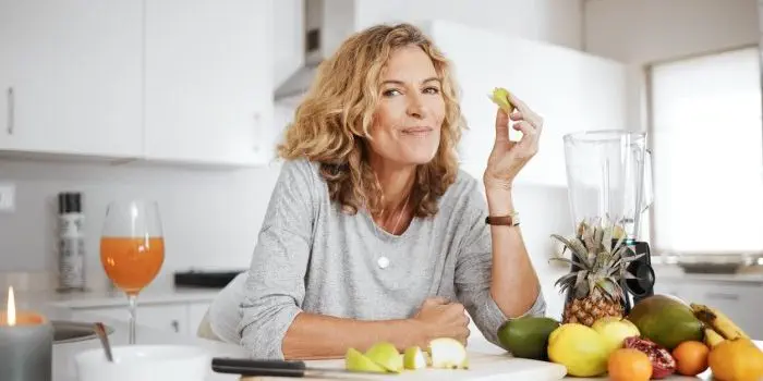 these-dietary-changes-may-add-up-to-13-years-to-your-life,-study-says