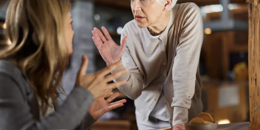 does-your-mom-hate-you?-23-possible-reasons-it-feels-that-way